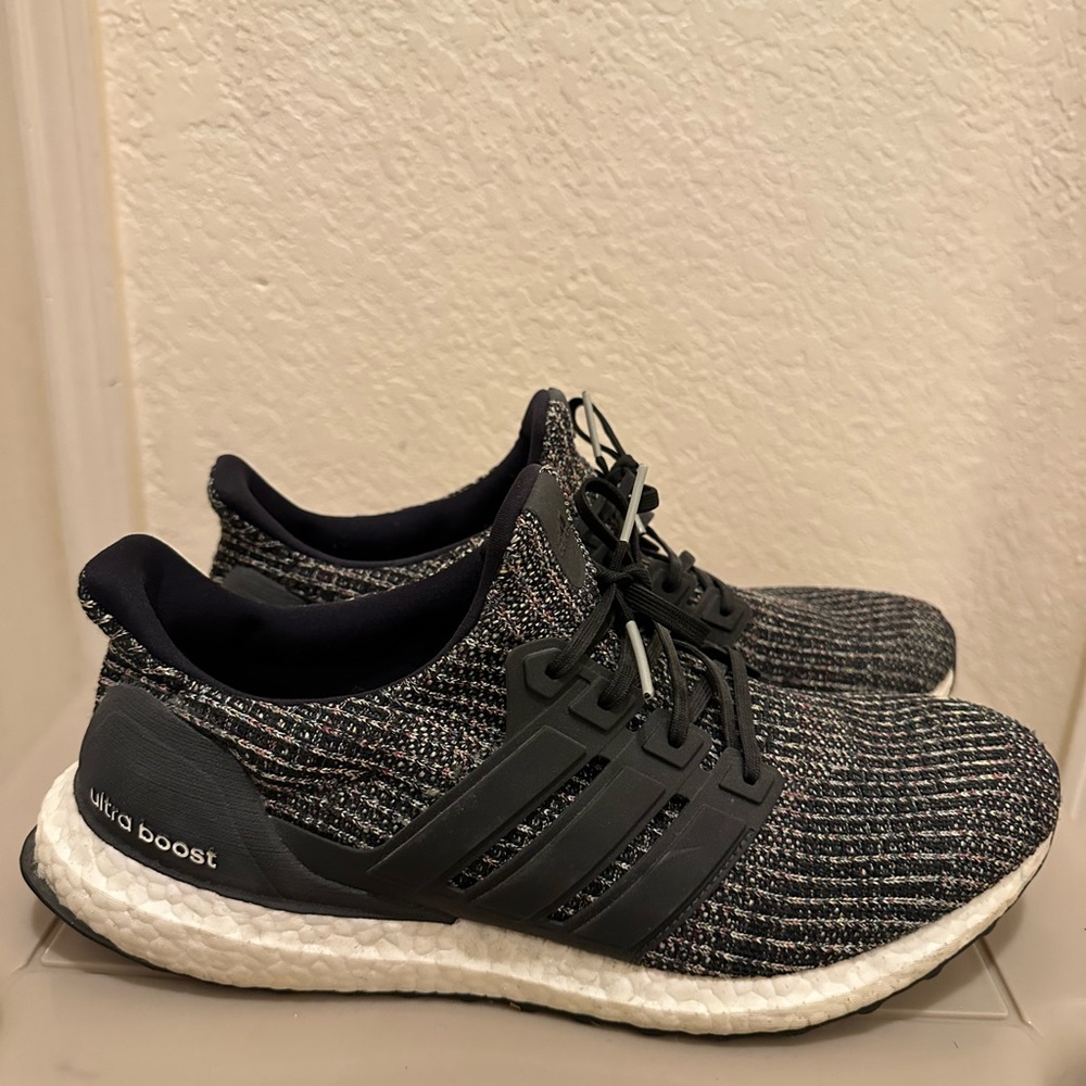 Ultraboost 4.0 - Multicolor NYC Bodegas